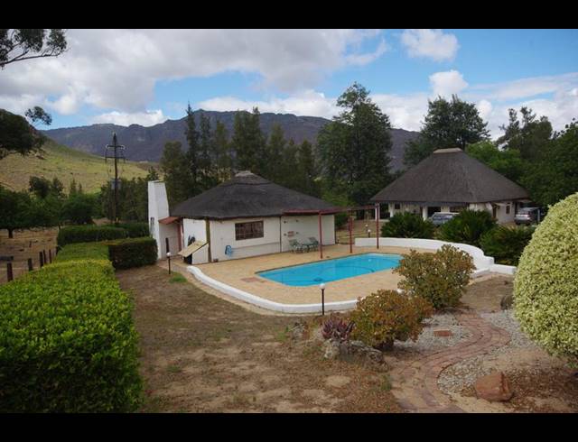 FARM FOR SALE IN PIKETBERG RURAL
